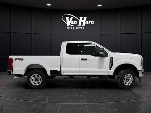 New 2026 Ford F250 XLT image 2