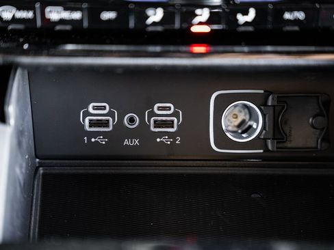 New 2025 Jeep Grand Cherokee Overland image 25