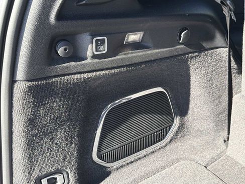 Used 2021 Jeep Grand Cherokee L Overland w/ Luxury Tech Group IV image 30