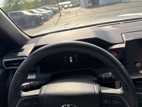 Used 2025 Toyota 4Runner TRD Off-Road AWD/4WD image 10