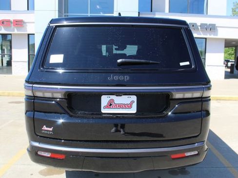 New 2026 Jeep Grand Wagoneer L Limited AWD/4WD image 4