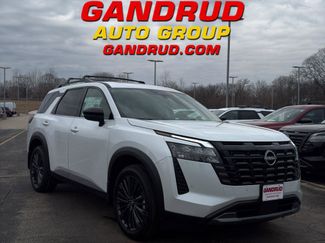 New 2026 Nissan Pathfinder SL video 1