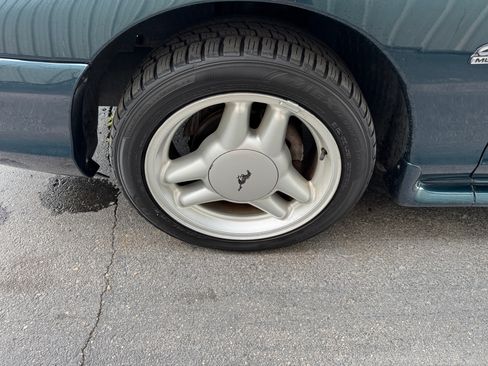 Used 1995 Ford Mustang GT RWD image 25