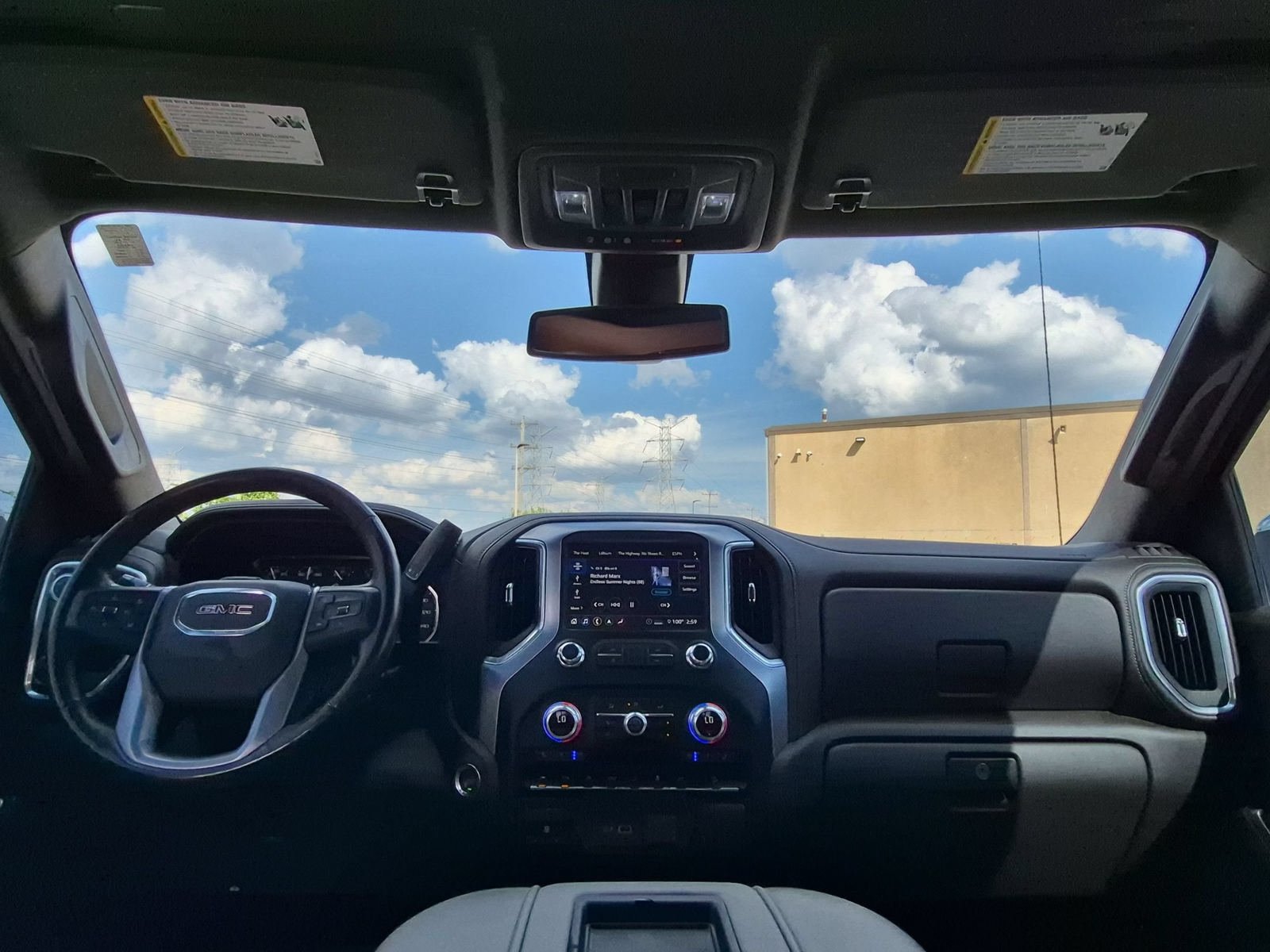 Used 2020 GMC Sierra 1500 SLT w/ SLT Premium Plus Package AWD/4WD image 28
