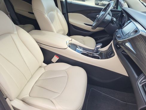 Used 2020 Buick Envision Essence image 10