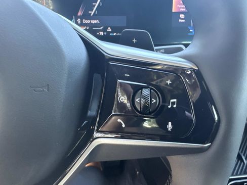 Certified 2025 BMW 530i xDrive image 26