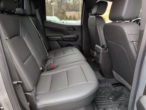 Used 2025 Chevrolet Colorado Trail Boss w/ Midnight Edition image 20