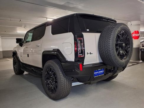New 2026 GMC Hummer EV SUV AWD/4WD image 10