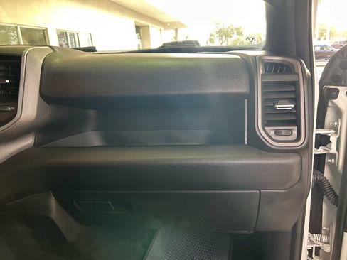 Used 2024 RAM 3500 Tradesman w/ Chrome Appearance Group image 25