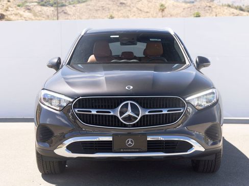 Used 2024 Mercedes-Benz GLC 300 image 4