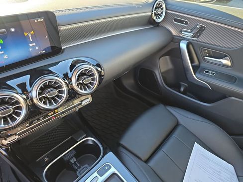 Used 2024 Mercedes-Benz CLA 250 4MATIC image 31