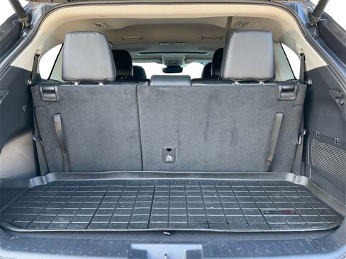 Used 2021 Toyota Highlander XLE image 13