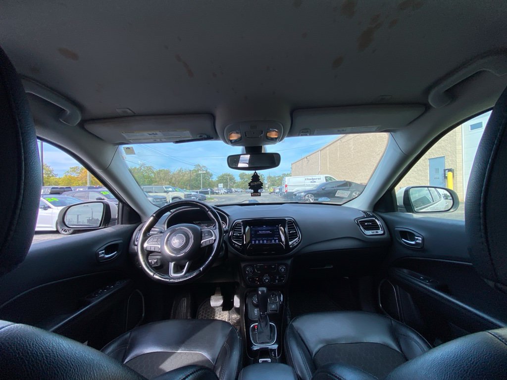 Used 2018 Jeep Compass Latitude w/ Popular Equipment Group AWD/4WD image 10