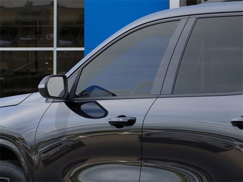 New 2026 Chevrolet Traverse RS image 13