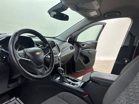 Used 2024 Chevrolet Equinox LT AWD/4WD image 32