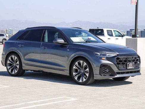 New 2026 Audi Q8 Prestige image 3