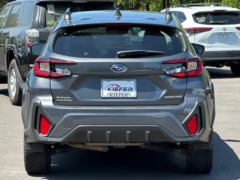 Used 2024 Subaru Crosstrek 2.0i Premium w/ Crosstrek Mirror Package AWD/4WD image 5