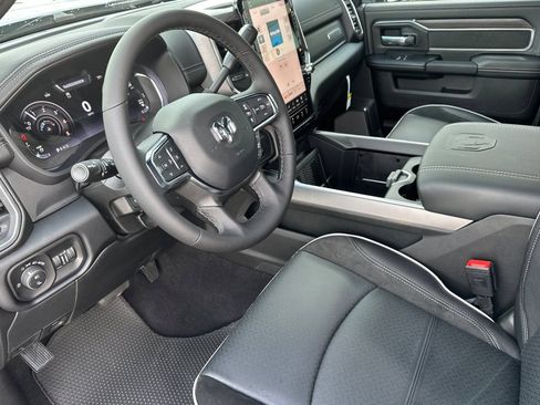 New 2026 RAM 2500 Laramie AWD/4WD image 10