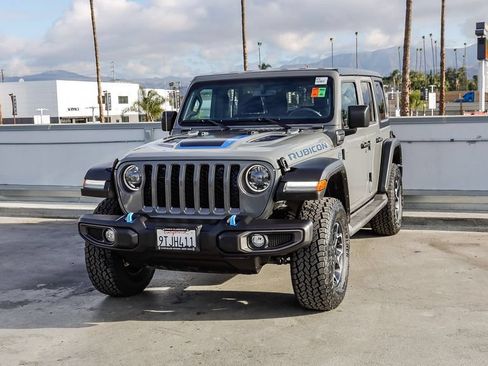 Used 2023 Jeep Wrangler Unlimited Rubicon 4xe w/ Cold Weather Group AWD/4WD image 4