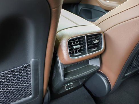 Used 2025 Mercedes-Benz GLE 450e 4MATIC image 20