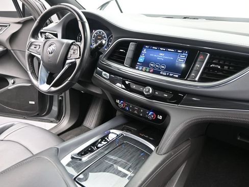 Used 2024 Buick Enclave Premium FWD image 31