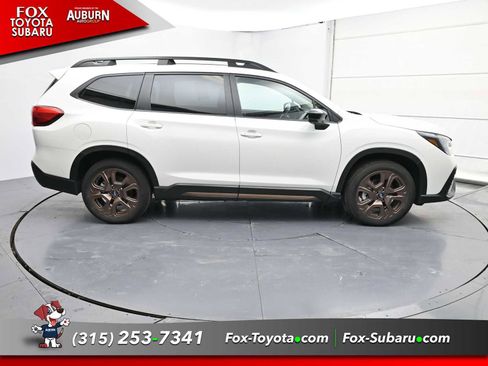 Used 2025 Subaru Ascent Bronze Edition image 14