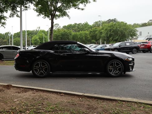Used 2020 Ford Mustang Premium RWD image 20