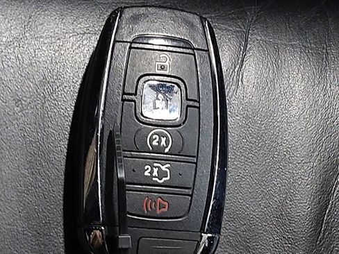 Used 2017 Lincoln MKC Select w/ Select Plus Package image 32