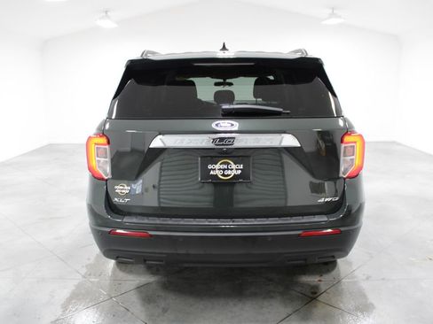 Used 2023 Ford Explorer XLT image 8