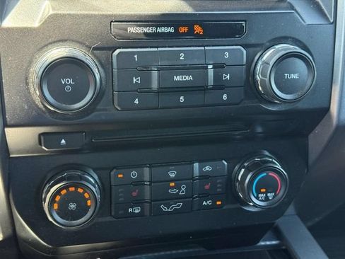 Used 2018 Ford F150 XLT w/ Equipment Group 302A Luxury AWD/4WD image 18