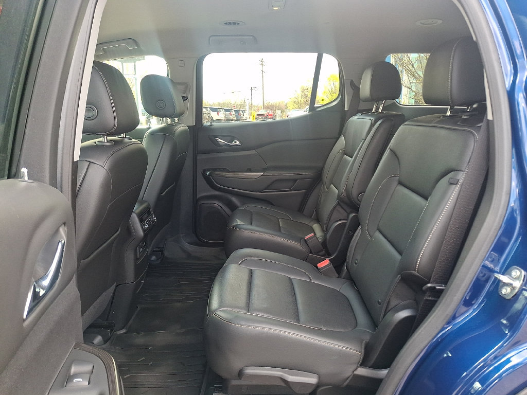 Used 2023 GMC Acadia SLT w/ Preferred Package AWD/4WD image 13