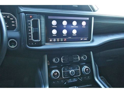 Used 2021 GMC Yukon Denali w/ Denali Premium Package image 21