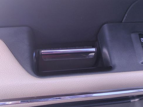 Used 2023 Ford Expedition Max Limited image 15