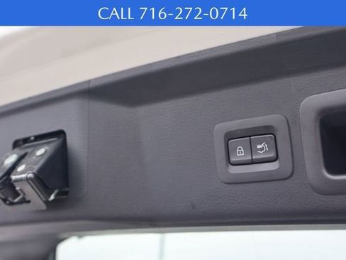 Used 2025 MAZDA CX-30 AWD 2.5 S w/ Premium Package image 17