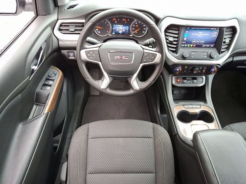 Used 2021 GMC Acadia SLE image 14