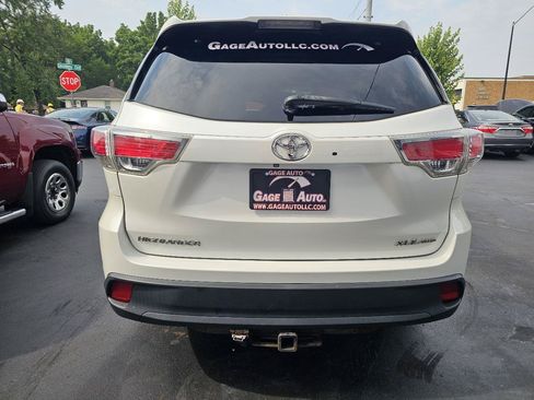 Used 2015 Toyota Highlander XLE AWD/4WD image 10