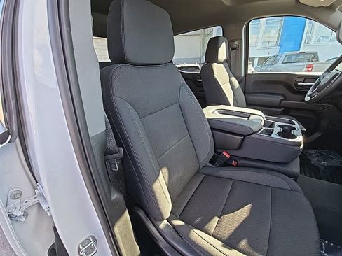 Used 2024 Chevrolet Silverado 1500 Custom image 40