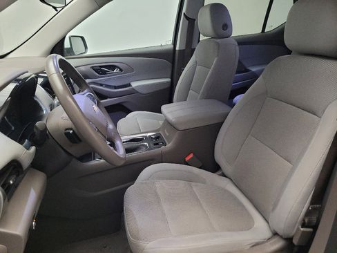 Used 2021 Chevrolet Traverse LT FWD image 17