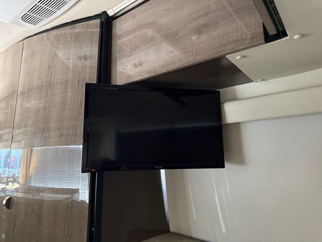 Used 2016 Mercedes-Benz Sprinter 3500 image 18