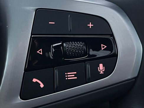 Used 2024 BMW X5 xDrive50e w/ M Sport Package image 58