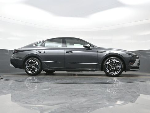 Certified 2026 Hyundai Sonata SEL FWD image 30