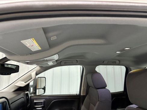 Used 2019 Chevrolet Silverado 2500 W/T image 15