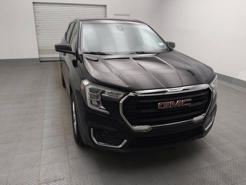 Used 2022 GMC Terrain SLE image 14
