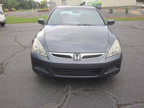 Used 2006 Honda Accord SE image 3