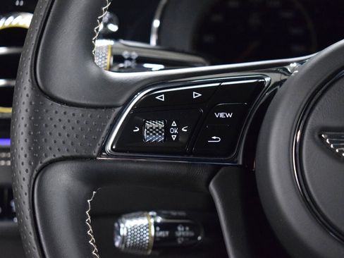 Certified 2020 Bentley Flying Spur W12 image 28