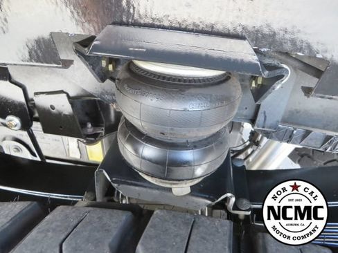 Used 2019 Ford F350 Platinum w/ Platinum Ultimate Package AWD/4WD image 15