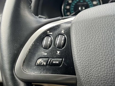 Used 2013 Jaguar XF image 27