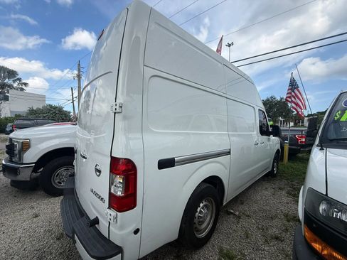 Used 2012 Nissan NV 2500 SV w/ Technology Pkg RWD image 4