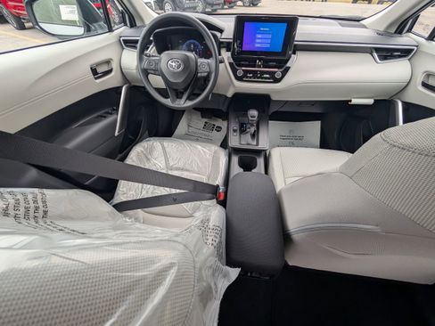 New 2026 Toyota Corolla Cross L image 23