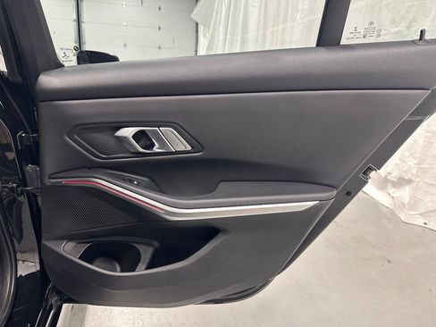 Used 2022 BMW 330i xDrive Sedan AWD/4WD image 47